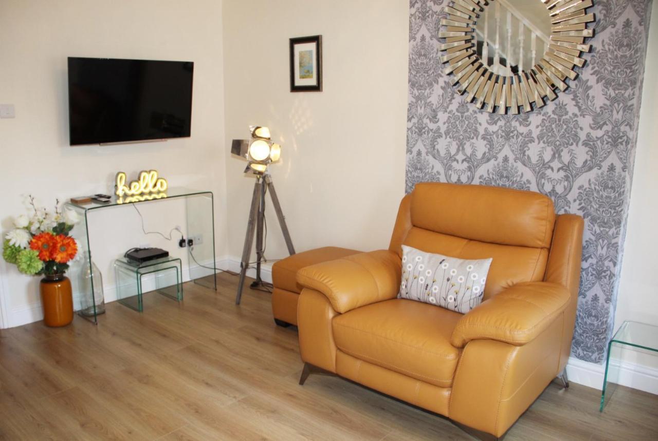 יורק City Centre Town House With Riverside Views And Free Parking 1Bak מראה חיצוני תמונה