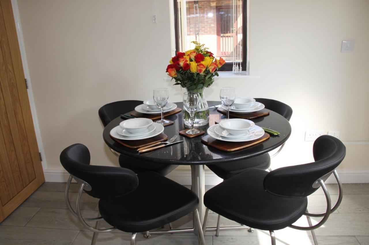 יורק City Centre Town House With Riverside Views And Free Parking 1Bak מראה חיצוני תמונה